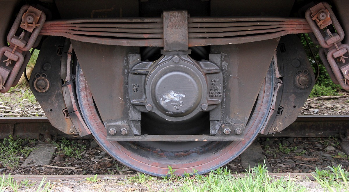 Defekte Achse einer Hirrs3 Einheit J�bek 26.04.2020