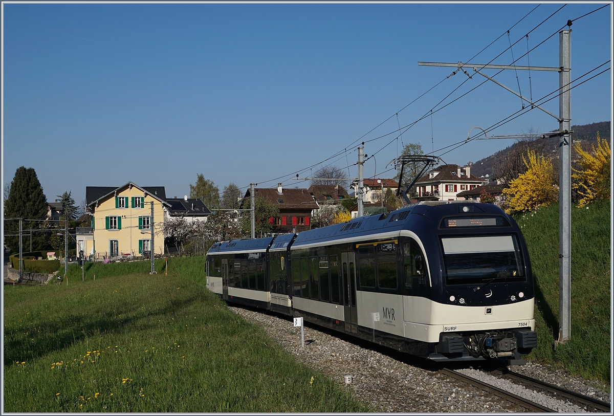 Der SUR ABeh 2/6 7504  Vevey  erreicht St-Légier Gare.

3. April 2017