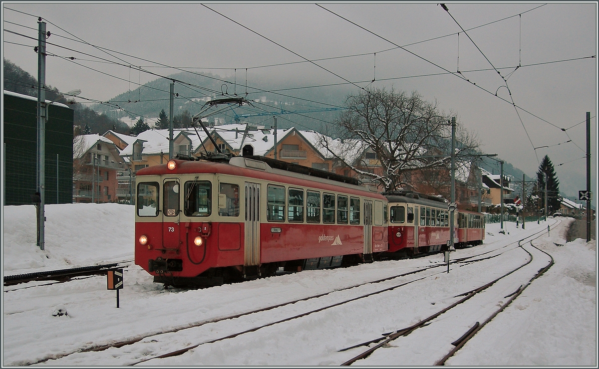 Die CEV BDeh 2/3 73 und 75 warten in Blonay auf ihre nächsten Einsäzte. 
2 Feb. 2015