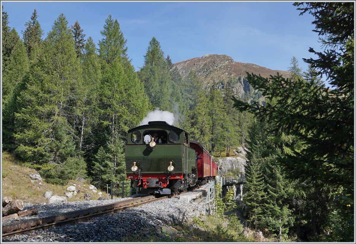 Die DFB HG 4/4 704 erreicht mit dem Dampfzug 133 in wenigne Minuten sein Ziel Oberwald. 

30. Sept. 2021

