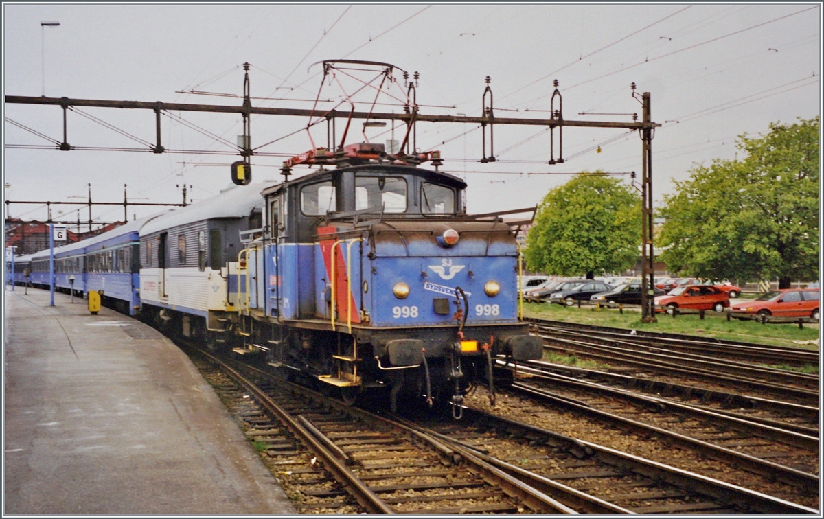 Die SJ Ue 998 rangiert in Malmö.

30 April 1999
