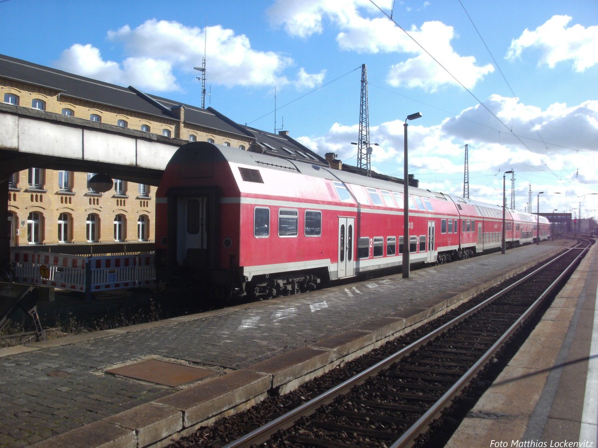 Dostos abgestellt im Bahnhof Halle Saale Hbf am 14.2.14