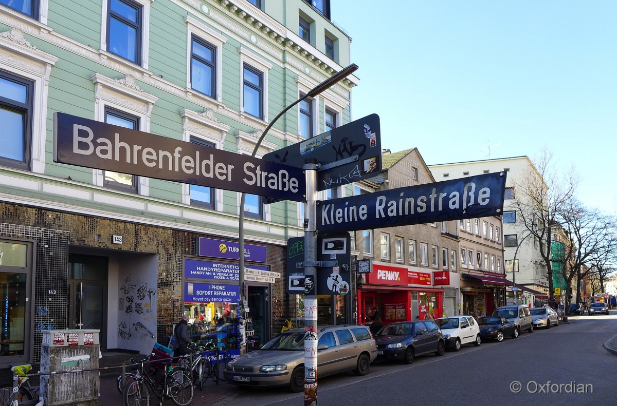 Ecke Bahrenfelder Straße und Kleine Rainstraße in Hamburg-Altona.