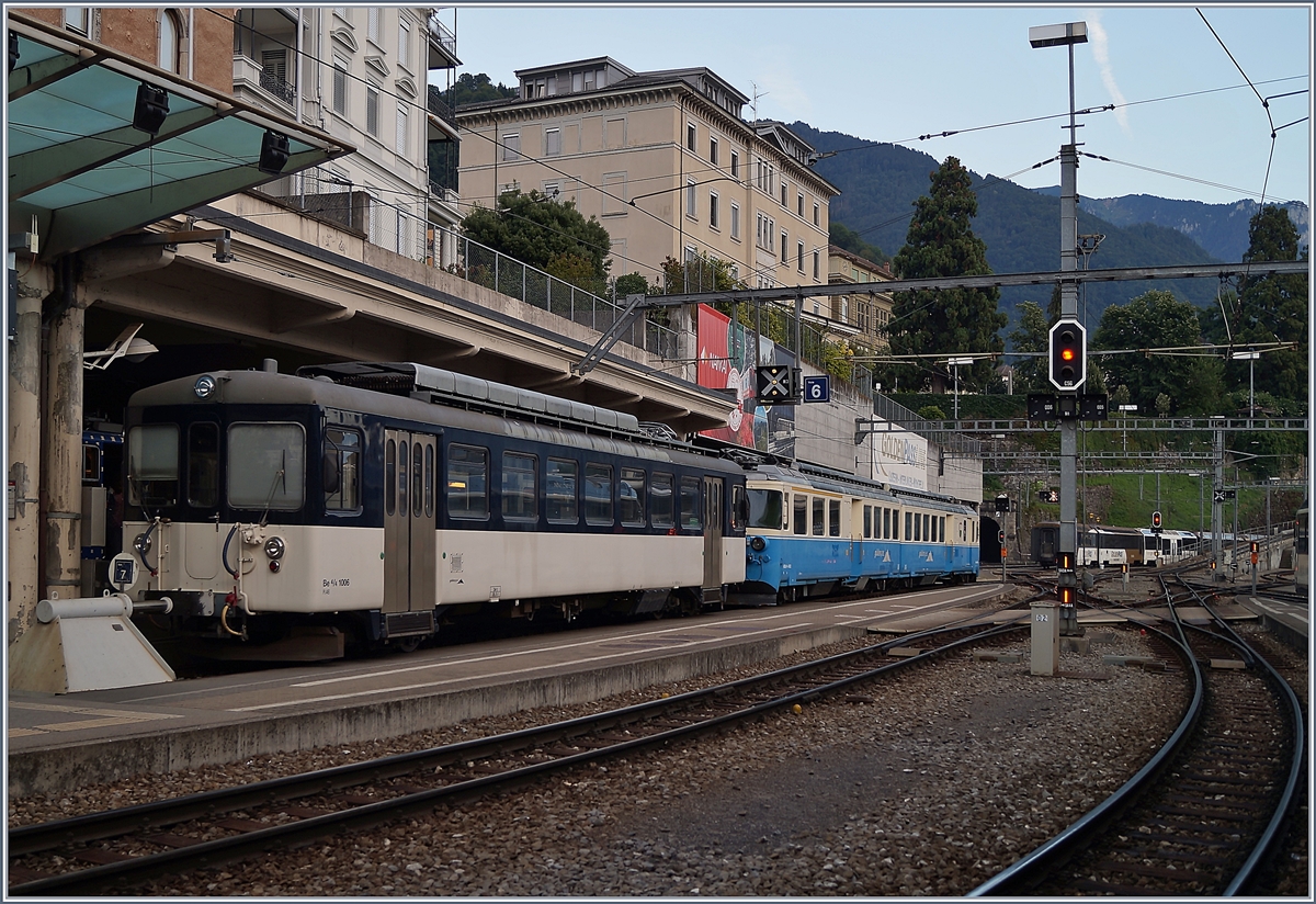 Ein Bild, dass mir Rätsel aufgab: In Montreux auf Gleis 7 steht immer der in den HVZ zum Einsatz kommende Zug nach Fontanivent/Chernex, nun standen plötzlich der Be 4/4 1006 UND der ABDE 8/8 4004 VAUD auf Gleis 7...

Nun, es war dann der ABDE 8/8 4002 VAUD, der die Regionaldienst übernahm, wie die folgend Bilder zeigen.

18. August 2019