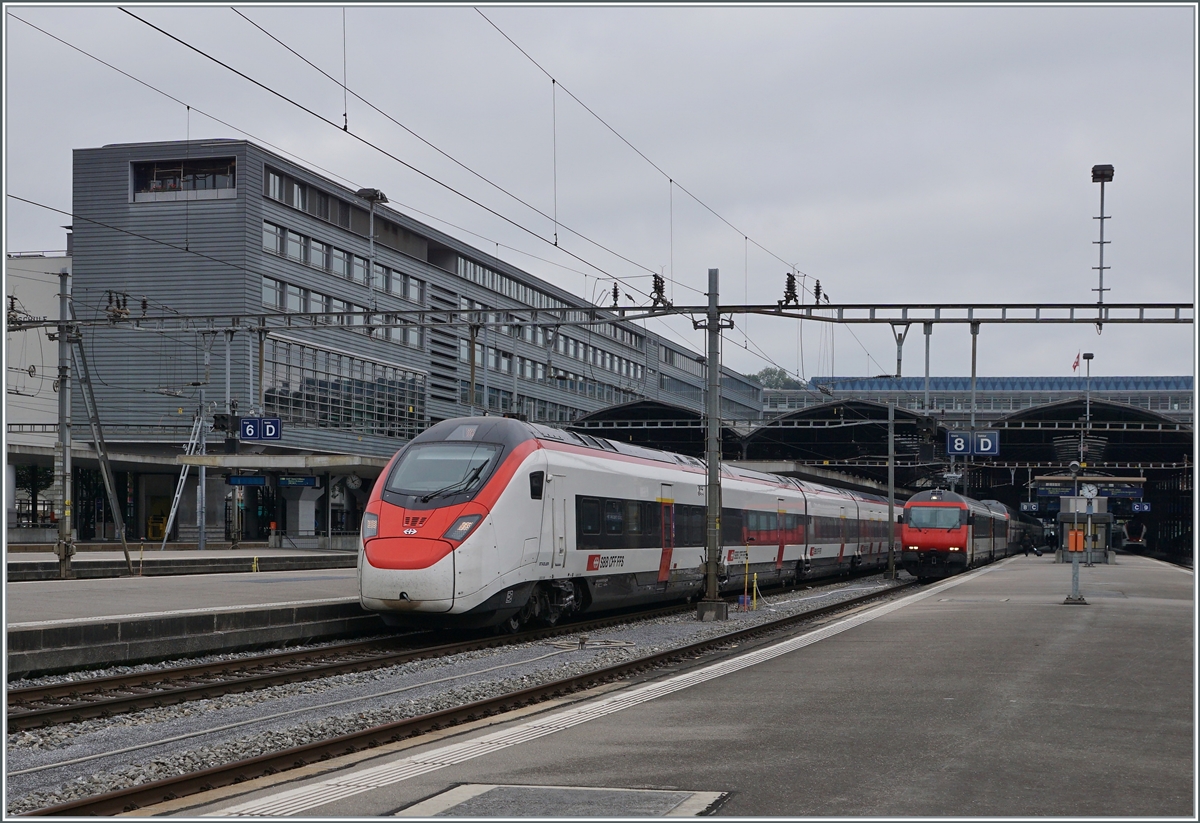 Ein neuer SBB RABe 501  Giruno  wartet in Luzern auf die Abfahrt.

30. Sept. 2020