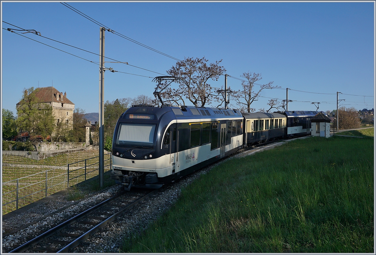 Ein sehr kurzer MOB Belle Epoque Zug auf dem Weg nach Zweisimmen bei Châtelard VD.

11. April 2020


