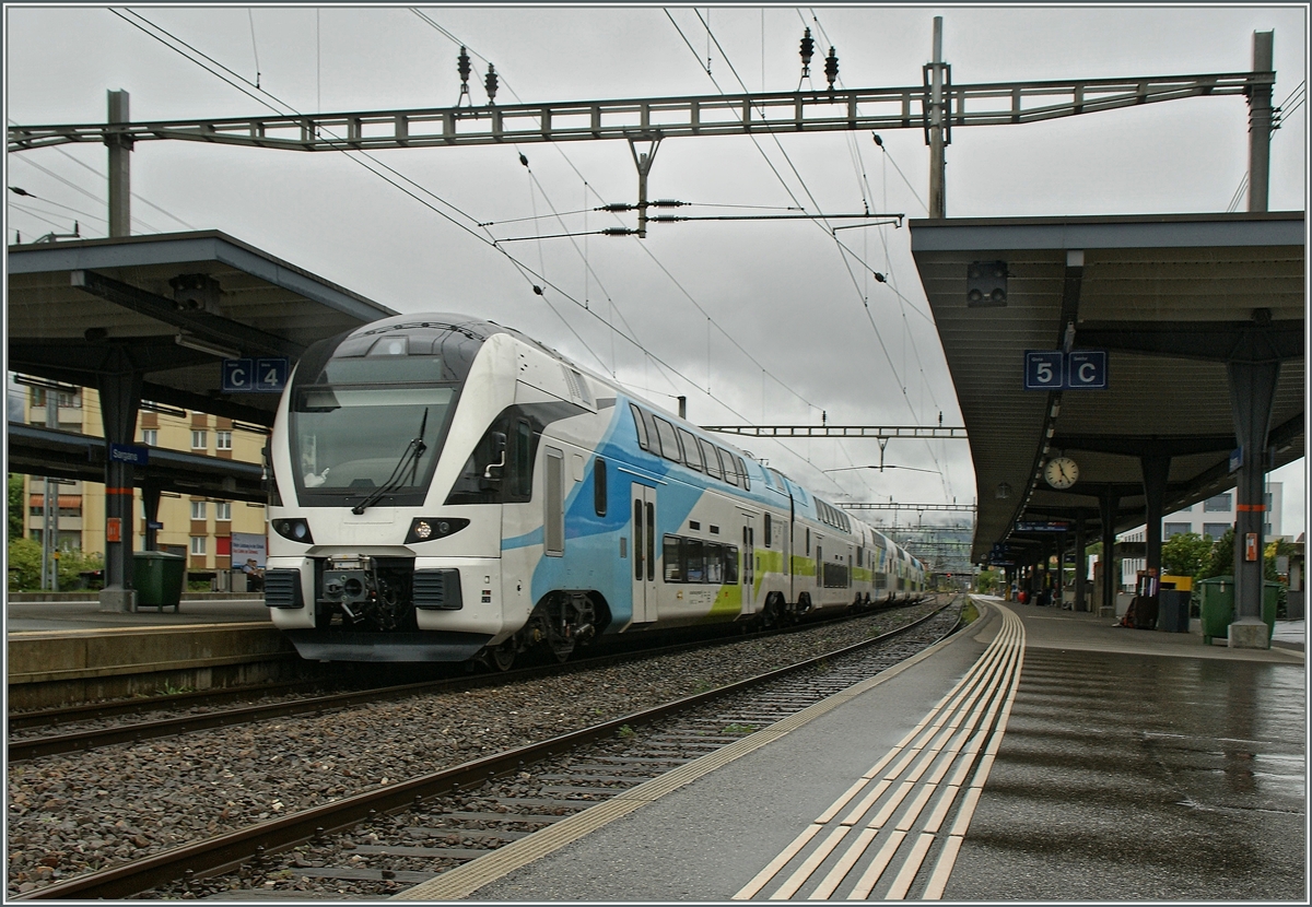 Ein  Westbahn  ET 4010  KISS  auf Probefahrt in Sargans.
14. Sept. 2011
