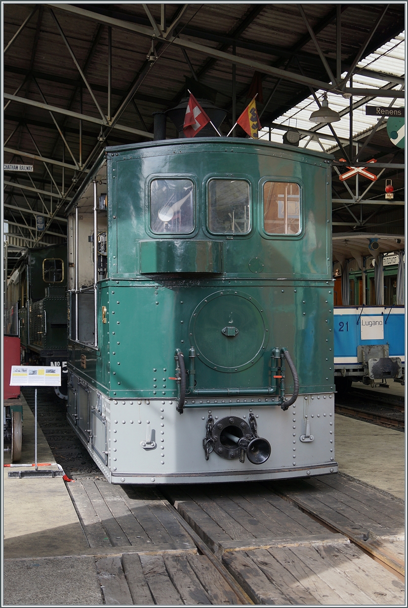 Einige Tage nach dem September Event  Es war einmal - Gleise in der Stadt  zeigte sich das Berner Dampftram G 3/3 12 sozusagen als Ausstellungsstück weiterhin in Chaulin. 

2. Oktober 2021