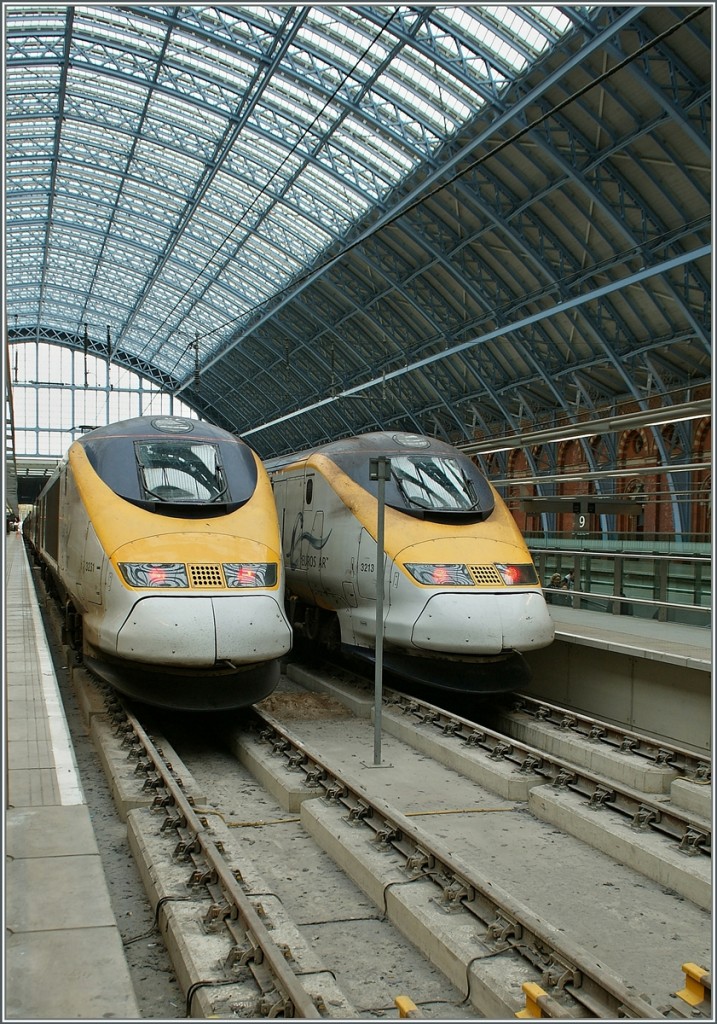 Eurostar-Zge in London St Pancras.
12.11.2012