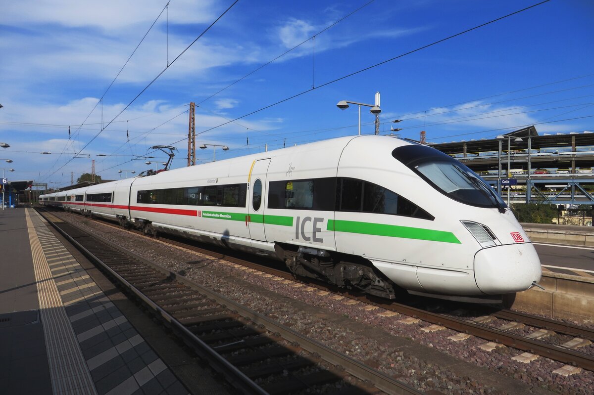 ICE 411 064 Rödental steht am 15 September 2020 in Celle.