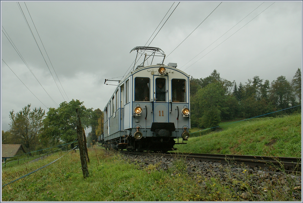 Il y a 50 ans... le Blonay-Chamby (50 Jahre Blonay - Chamby 1966 - 2016): Der MOB BCFe 4/4 N° 11 bei Chaulin. 

17. Sept. 2016