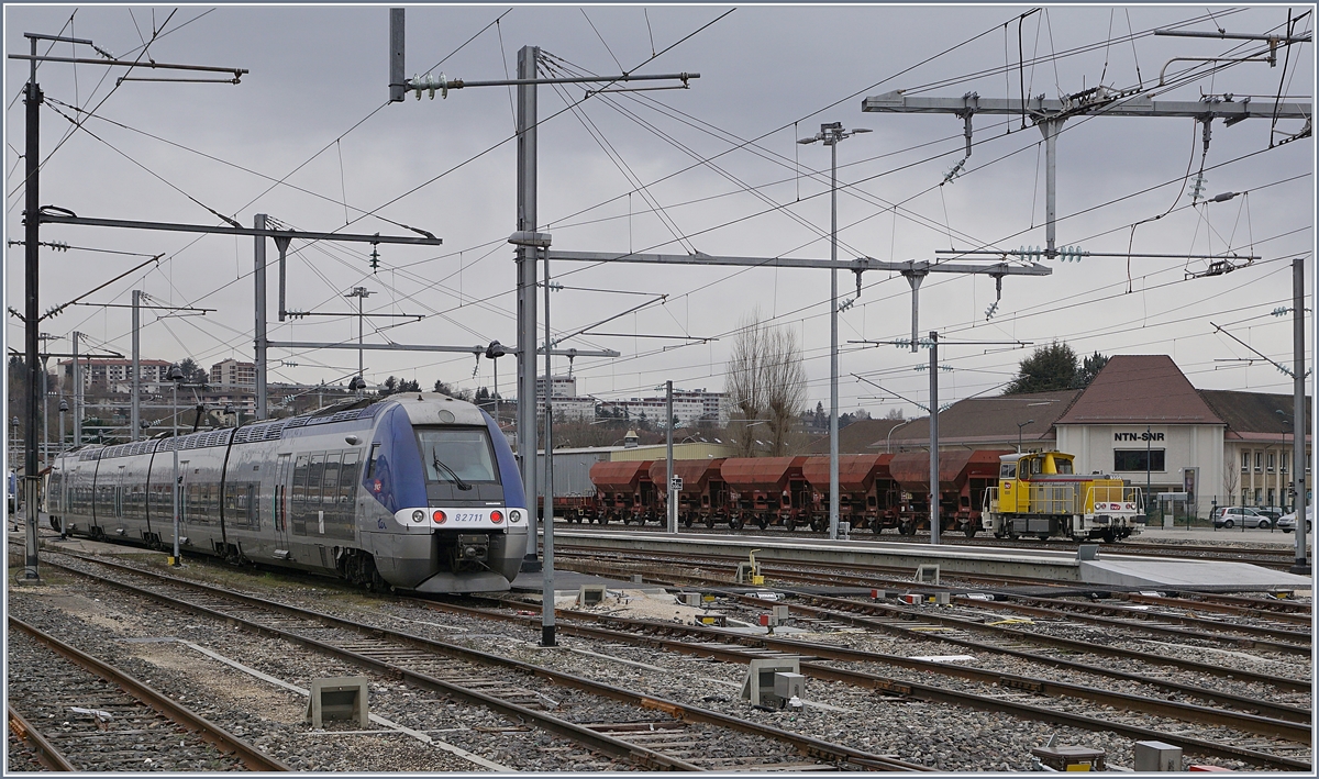 In Annecy wartet der SNCF 82711 auf seinen nchsten Einsatz.

13.02.2020