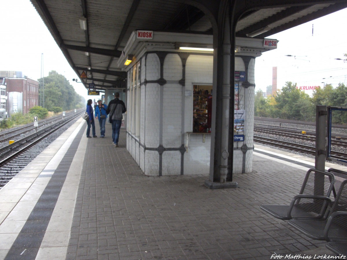Kiosk an der AKN / S-Bahn Station Eidelstedt in Hamburg am 31.8.13