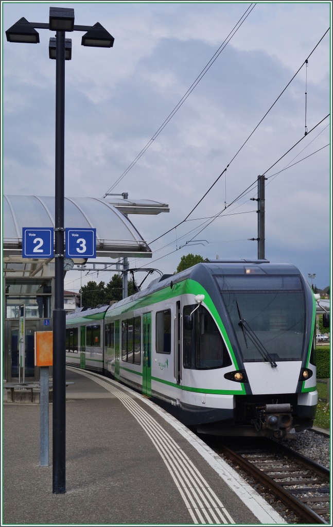 LEB RBe 4/8 43 in Cheseaux.
25. April 2014