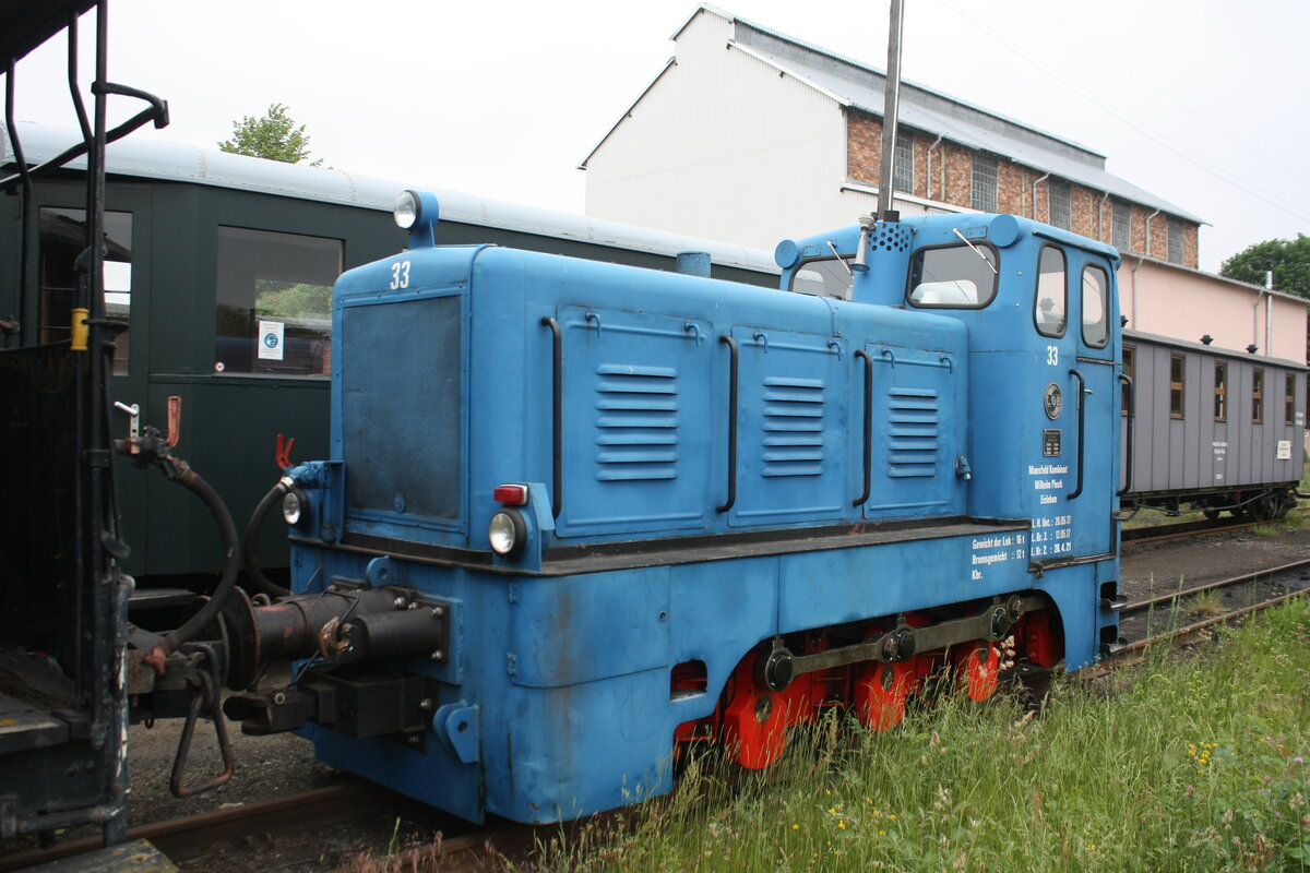 Lok 33 der Mansfelder Bergwerksbahn abgestellt bei der MaloWa Klostermannsfeld am 7.6.21