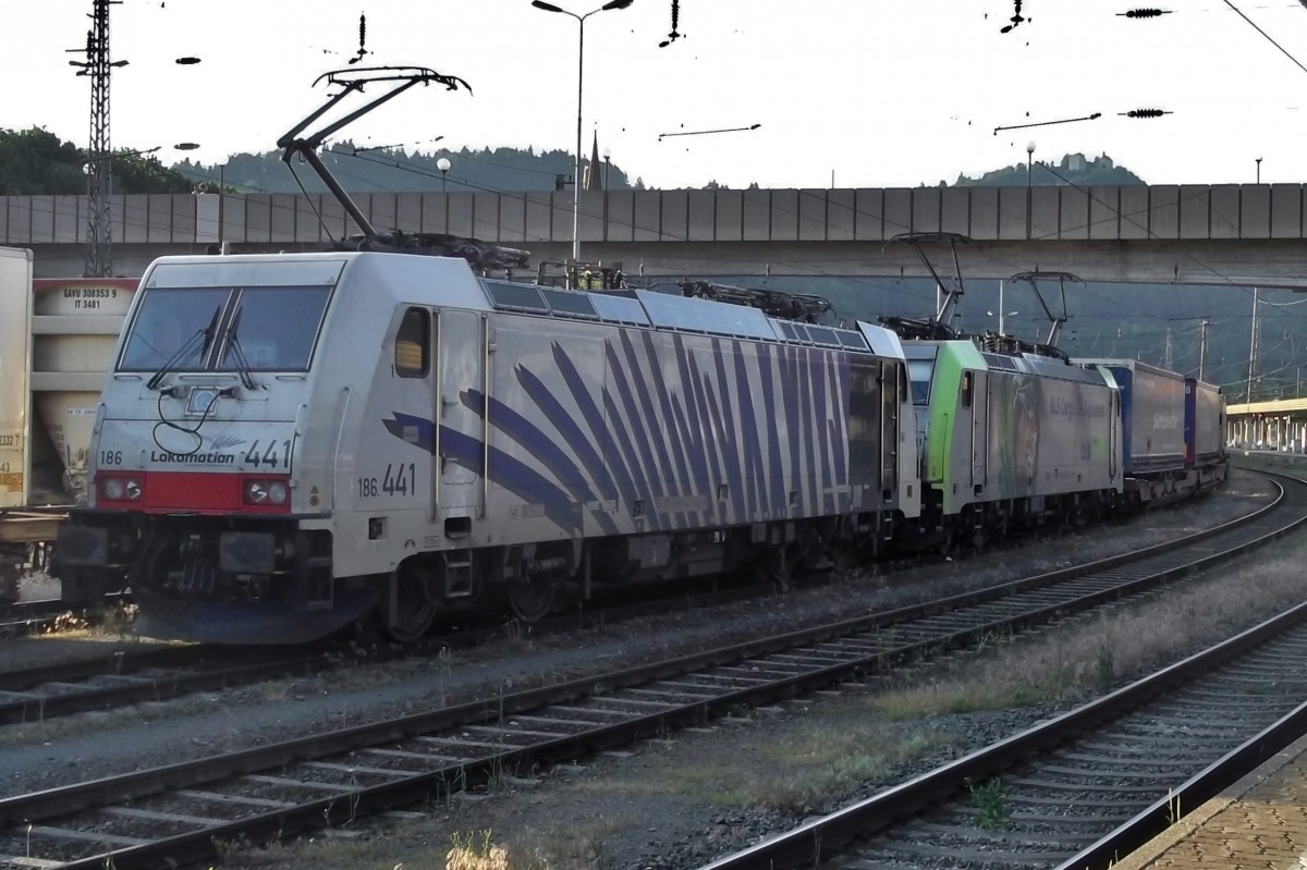 Lokomotion 186 441 steht am 3 Juni 2015 in Kufstein.