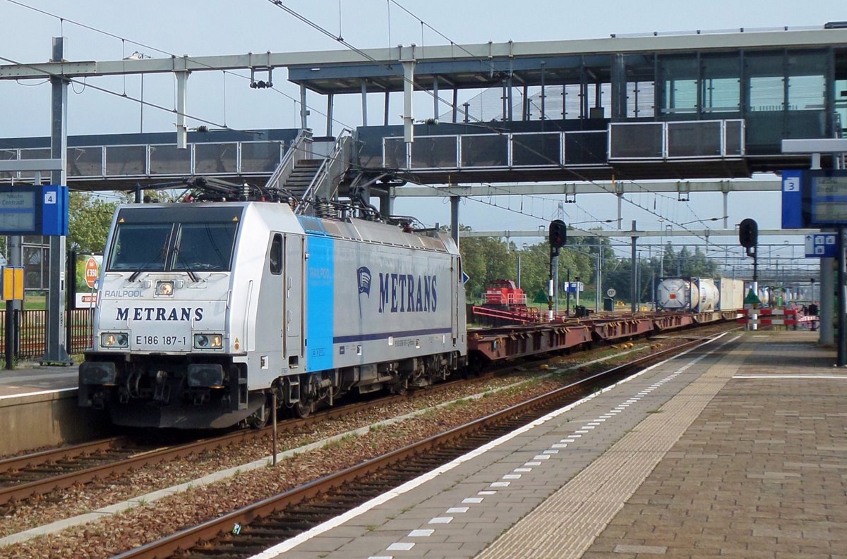 Metrans 186 187 durchfahrt Lage Zwaluwe am 23 Juli 2016.