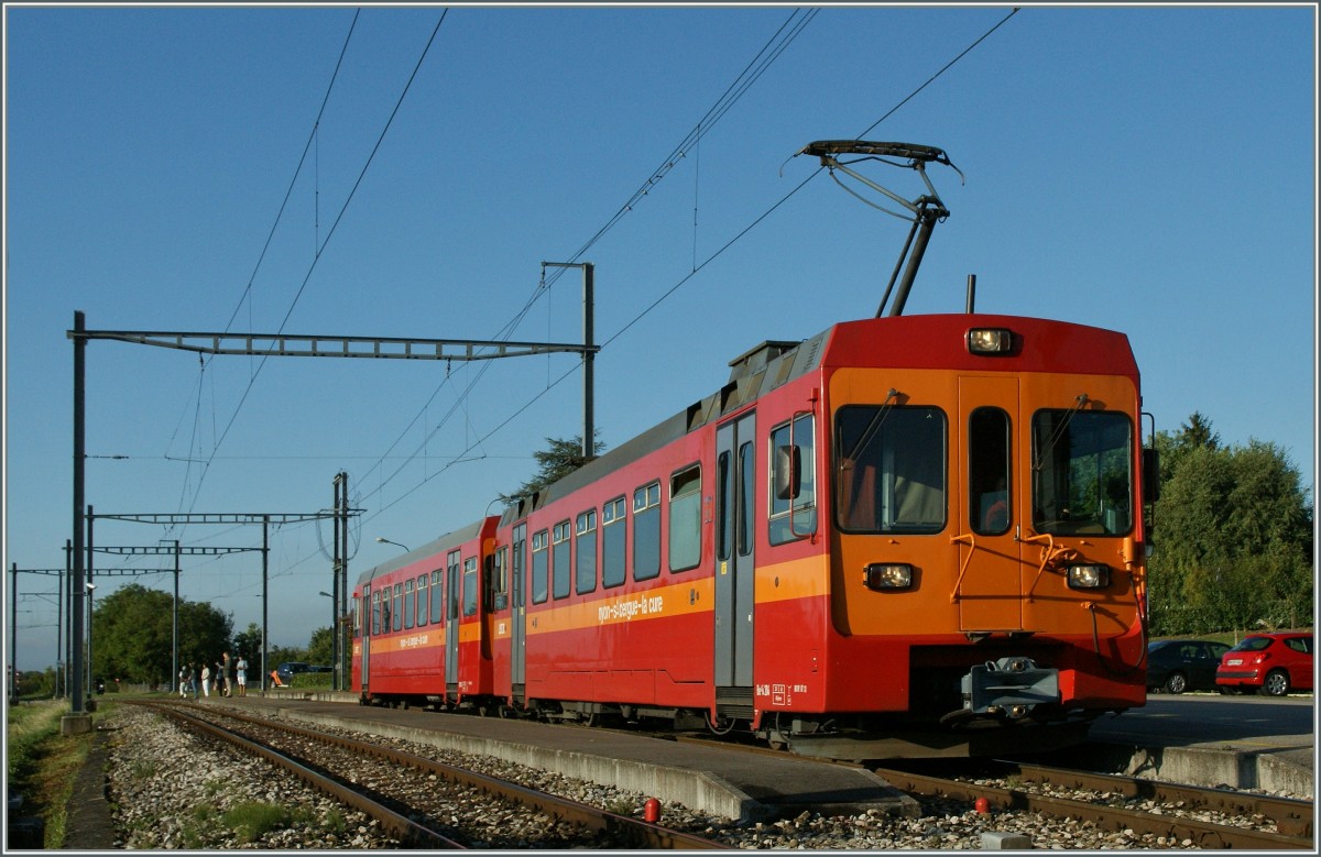 NStCM Regionalzug in Trélex.
28.08.2013