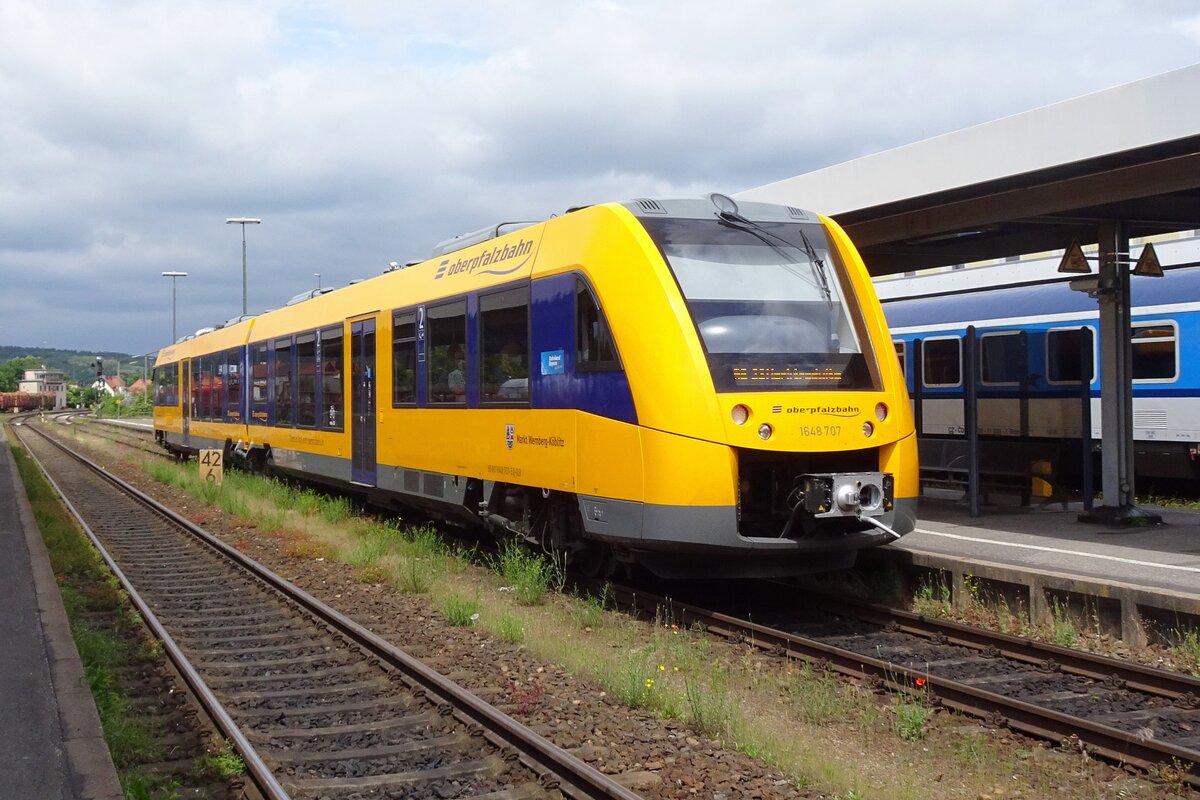 Oberpfalzbahn 1648 707 steht am 27 Mai 2022 in Schwandorf.