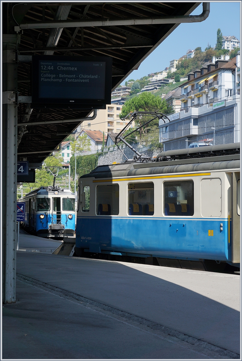 Obwohl nahe zusammen, waren die beiden MOB ABDe 8/8 4004 (vorne) und 4002 (hinten) in Montreux gar nicht so einfach auf EIN Bild zu bekommen...
21. August 2018
