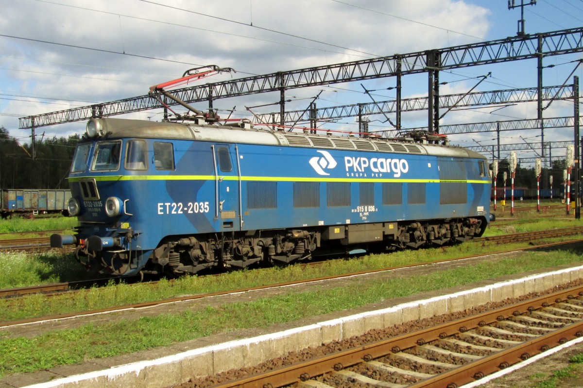 PKP ET 22-2035 lauft um in Wegliniec am 23 September 2014.