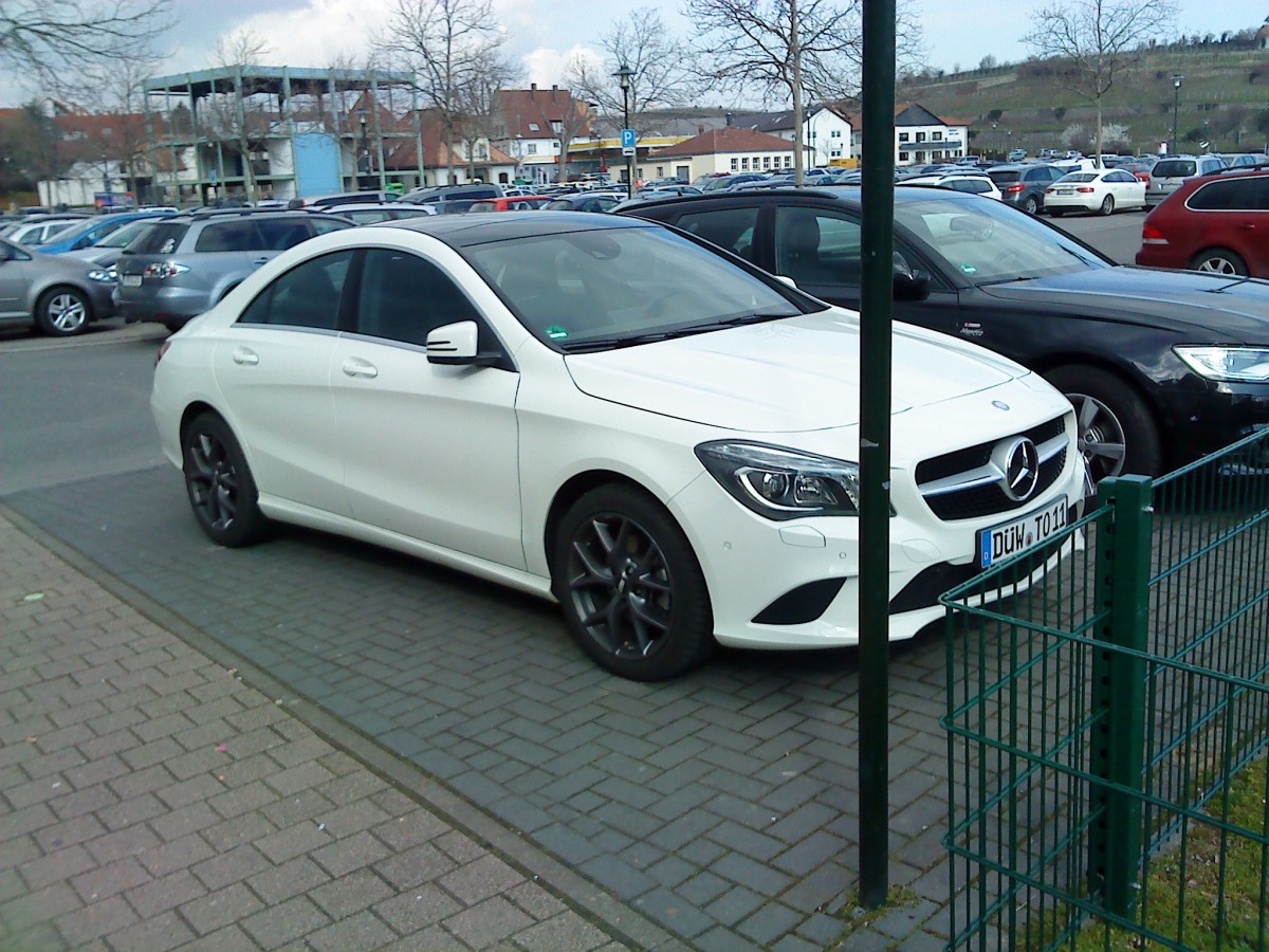 PKW Mercedes-Benz CLA gesehen auf dem Wurstmarktgelnde in Bad Drkheim am 12.03.2014