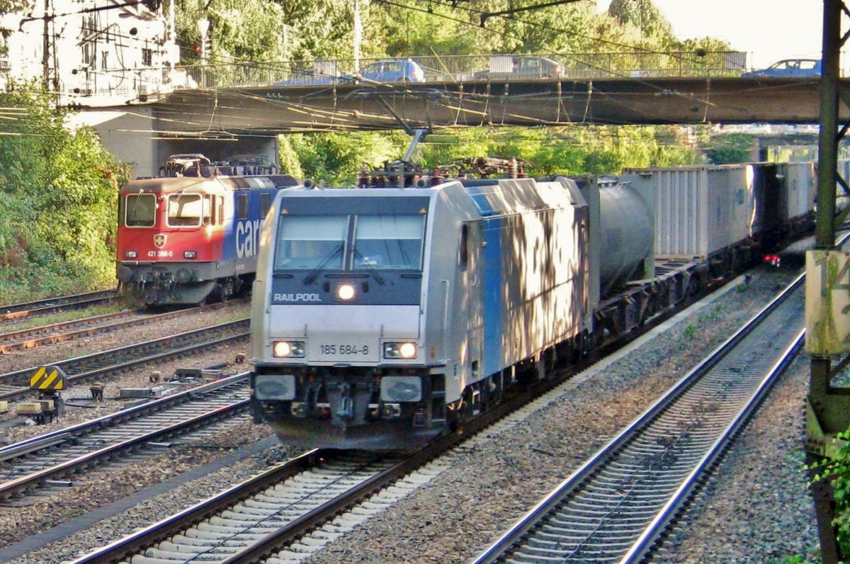 Railpool 186 184 passiert am 14 September 2011 Offenburg.