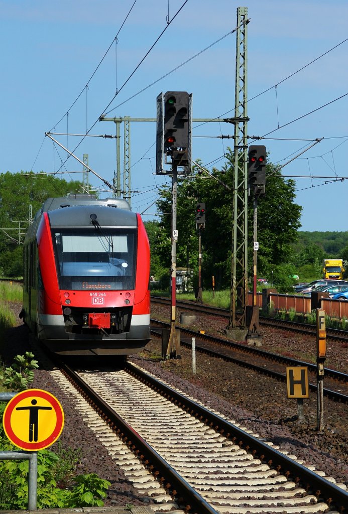 RBSH 648 344/844 als RB von Schleswig nach Flensburg verl�sst hier Schleswig. 27.05.2012 (01300)