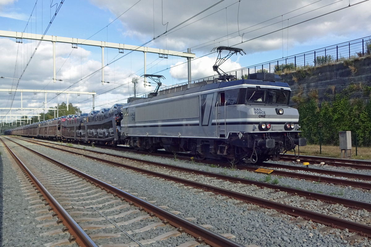 RFO 1829 wartet auf die Weiterfahrt in Oldenzaal am 15 Augustus 2019.