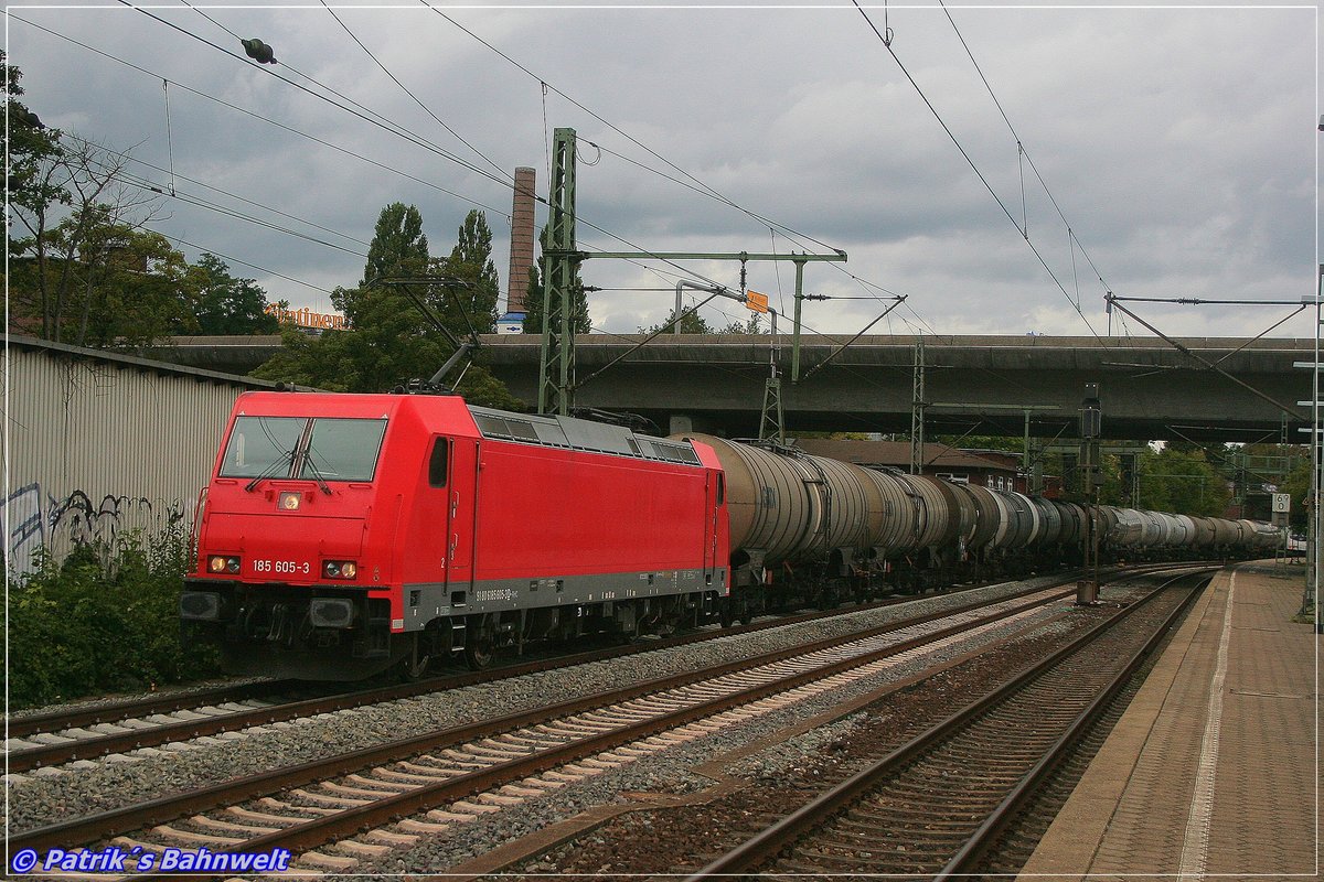 RHC 185 605 mit Kesselwagenzug
am 01.09.2019 in Hamburg-Harburg