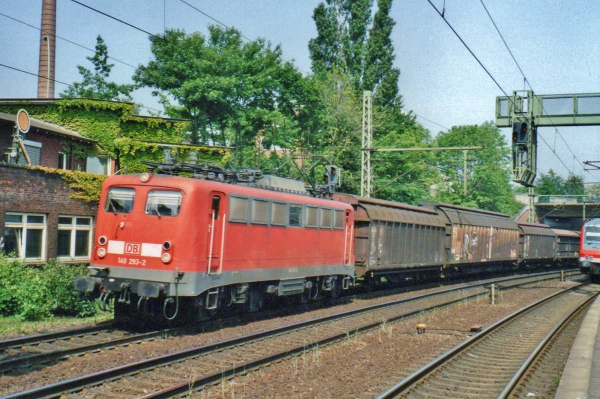 Scanbild von 140 293 in Hamburg-Harburg am 25 Mai 2004.