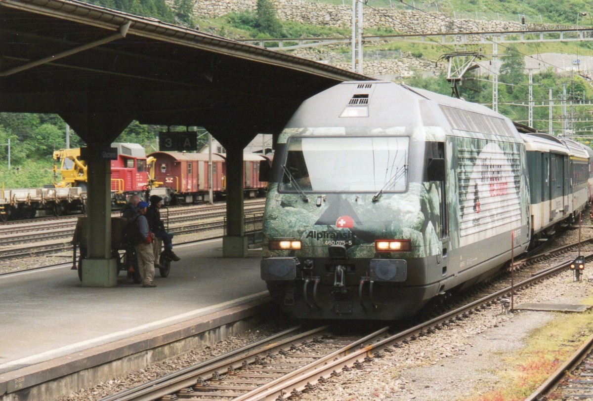 Scanbild von SBB 460 075 in Göschenen am 26 Mai 2007.