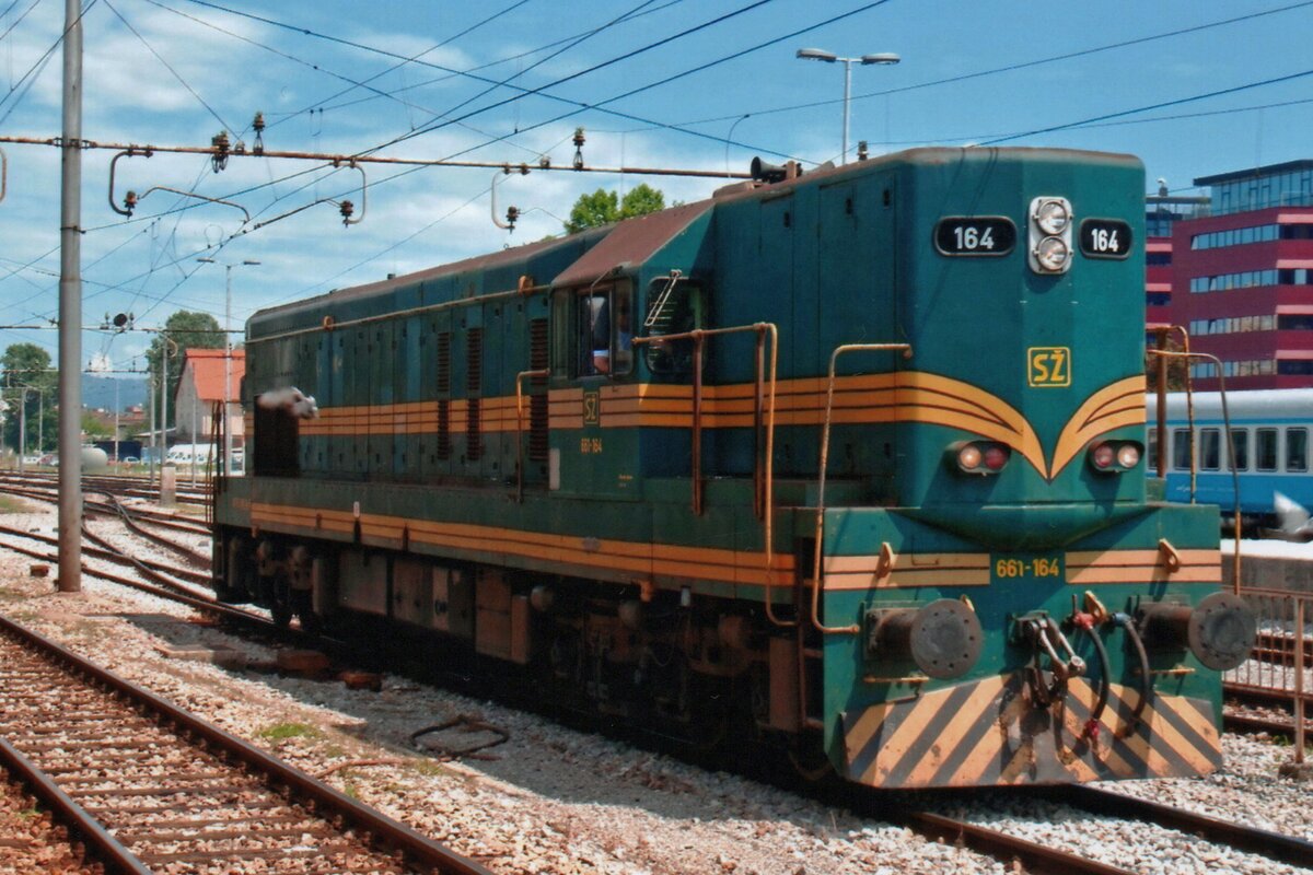 SZ 661-664 steht am 20 Mai 2010 in Ljubljana.
