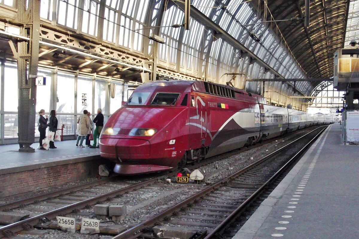 Thalys 4539 steht am 28 Oktober 2103 in Amsterdam Centraal.