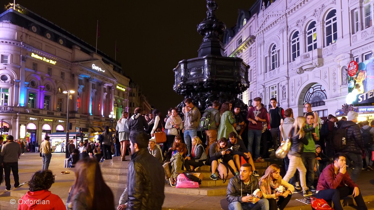 Treffpunkt Piccadilly Circus, London.