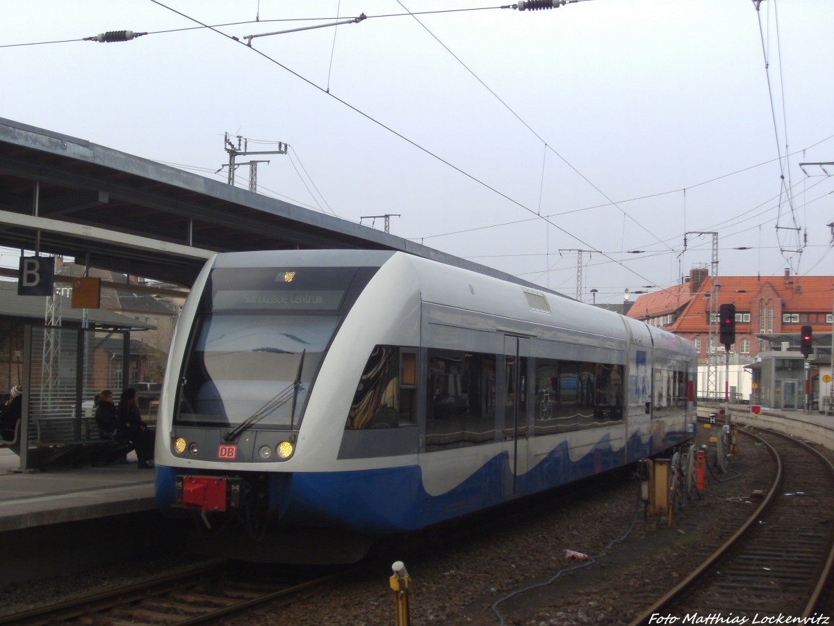 UBB GTW 2/6 mit ziel Swinemnde Centrum (PL) im Bahnhof Stralsund Hbf am 12.12.13