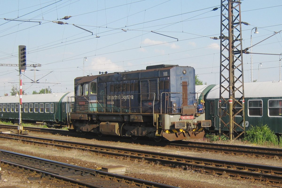 UniPetrol 740 802 lauft am 30 Mai 2012 um in Pardubice.