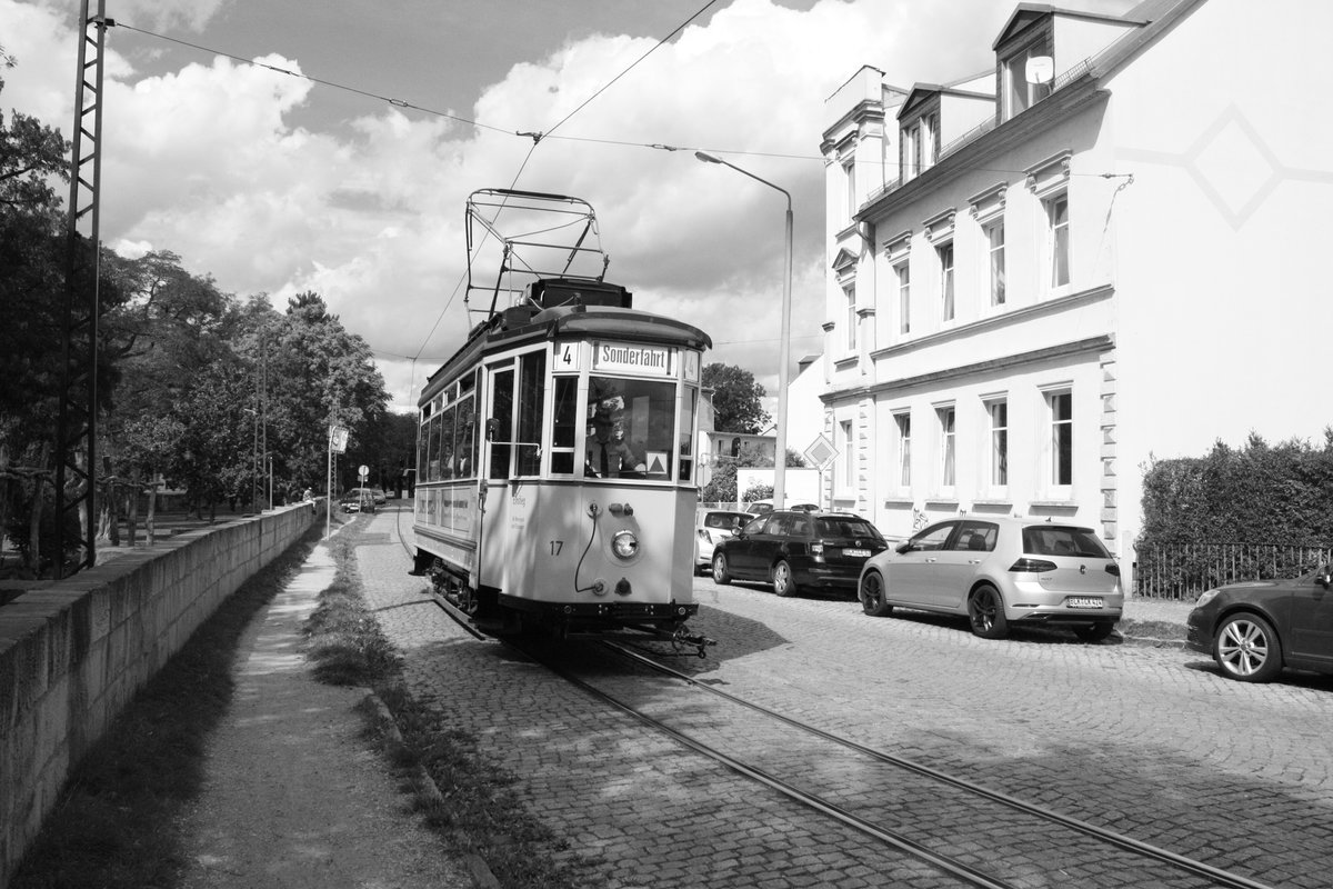 Wagen 17 unterwegs zwischen der Haltestelle Jgerplatz und Poststrae/Postring am 29.8.20
