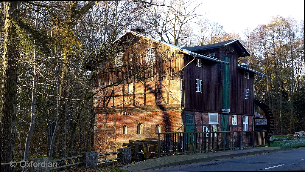 Wassermühle aus dem 19. Jahrhundert in Lünzen, Lüneburger Heide. 