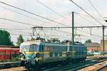 NMBS 2308 durchfahrt Aerschot am 22 Juli 1997.