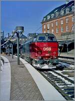Die DSB Diesellok MZ 1451 in København . 

Analobild vom 21. März 2001
