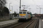 140 797 von Schweerbau mit 293 XXX von LDS bei der Durchfahrt im Bahnhof zberitz am 19.3.21