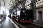 03 001 im Bahnhof Dresden Hbf am 13.4.24