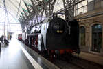 19 017 im Bahnhof Dresden Hbf am 13.4.24