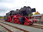 schnellzug-dampflok 23 019 zusehen im dampflok-museum neuenmarkt-wirsberg,10.10.25