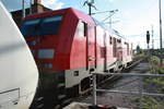 br-245/703845/245-023-mit-dem-intercity-im 245 023 mit dem InterCity im Bahnhof Gotha am 29.5.20