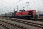 BR 294/685736/db-294-593-rangiert-am-2 DB 294 593 rangiert am 2 Januar 2020 in Singen (Hohentwiel). 
