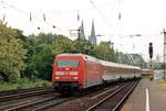 Am 13 April 2001 wirbt 101 076 beim durchfahren von Köln Deutz für Baden-Württemberg.