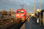 101 139 verlässt den Bahnhof Bergen auf Rügen in Richtung Ostsee an Binz am 20.12.21