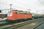 BR 110/500435/db-110-278-steht-am-18 DB 110 278 steht am 18 Dezember 2003 in Venlo.